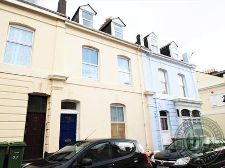 NO ONWARD CHAIN | VACENT POSSESSION | Benbow Street, Stoke, PL2 1BX